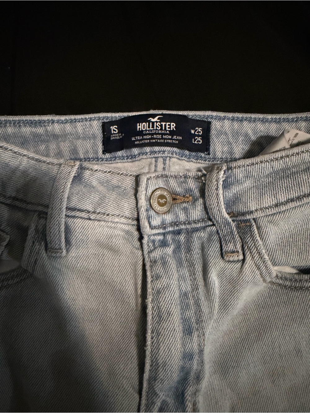 Hollister High-Rise Women’s Jeans in Light Blue Wash